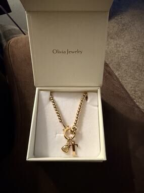 NIB Olivia Jewelry Gold Beaded Charm Bracelet with Citrine & Letter "T" Pendants